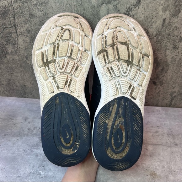 Nike Air Max Axis Running Shoes Womens sz 7.5 - black/red - Picture 5 of 6